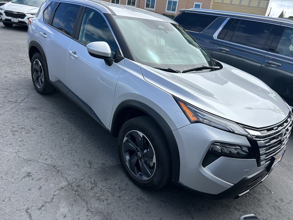 Used 2025 Nissan Rogue SV SUV