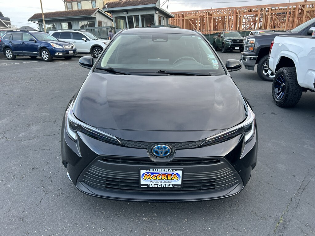 2023 Toyota Corolla Hybrid LE photo 2