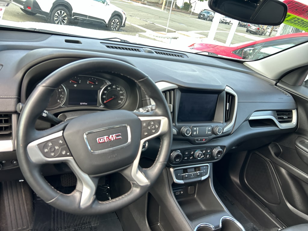 2023 GMC Terrain SLT - Photo 10