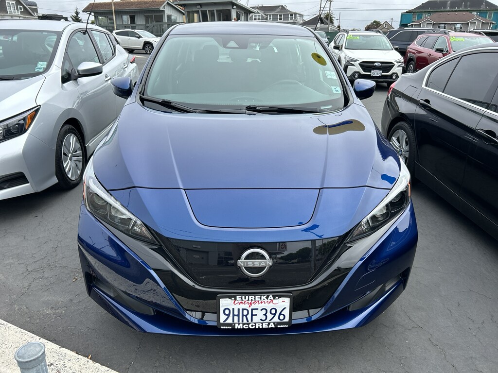 2023 Nissan Leaf S photo 2