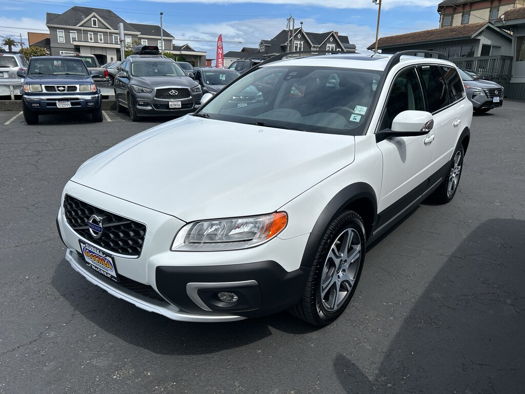 Used 2015 Volvo XC70 T6 Premier Plus Wagon