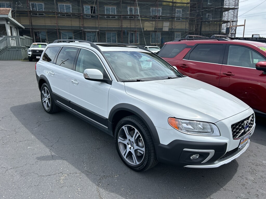 Used 2015 Volvo XC70 T6 Premier Plus Wagon
