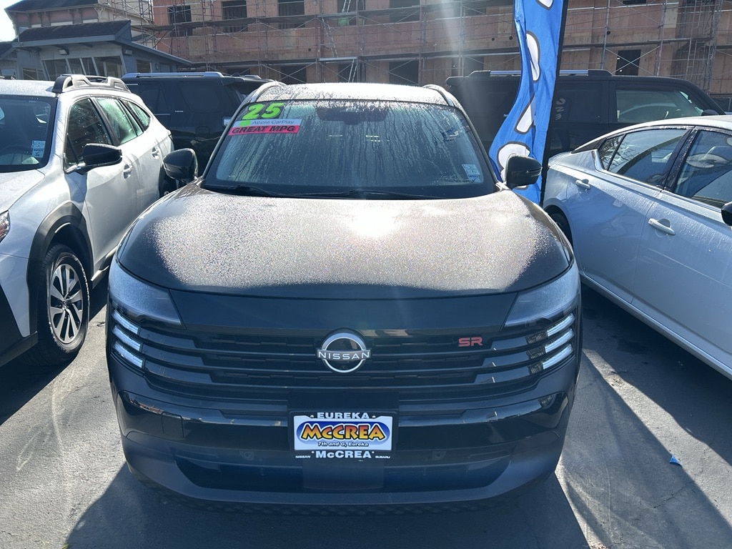 Used 2025 Nissan Kicks SR SUV