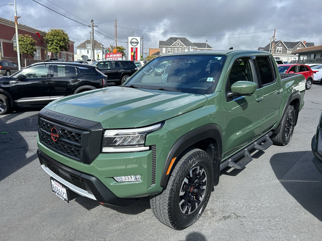 2024 Nissan Frontier PRO-4X Crew Cab 4X4's photo