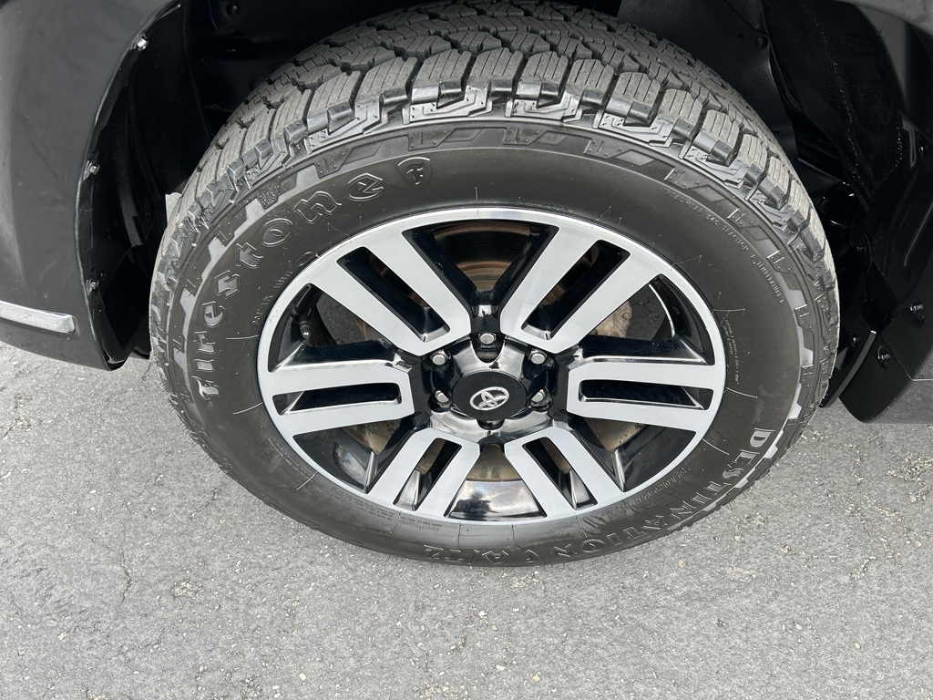2022 Toyota 4Runner Limited - Photo 9