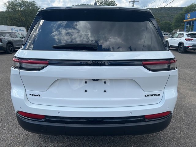 2023 Jeep Grand Cherokee Limited photo 4