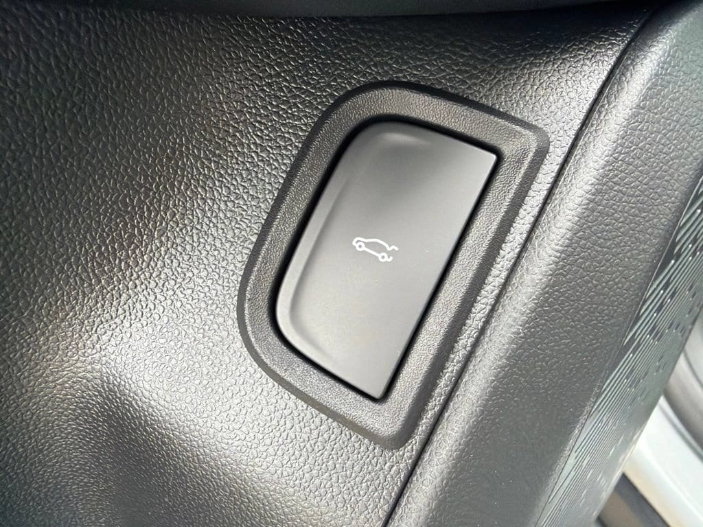 2027 Chevrolet Equinox ACTIV - Photo 10