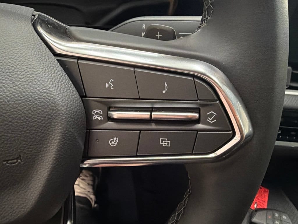 2027 Chevrolet Equinox LT - Photo 13