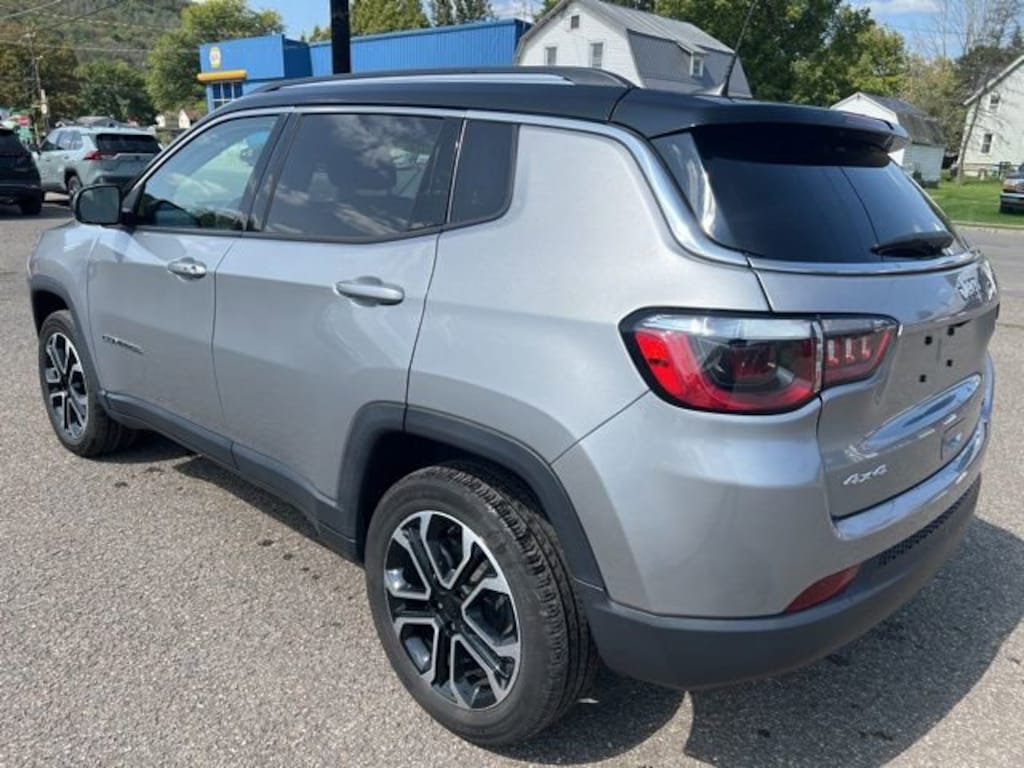 Used 2022 Jeep Compass Limited