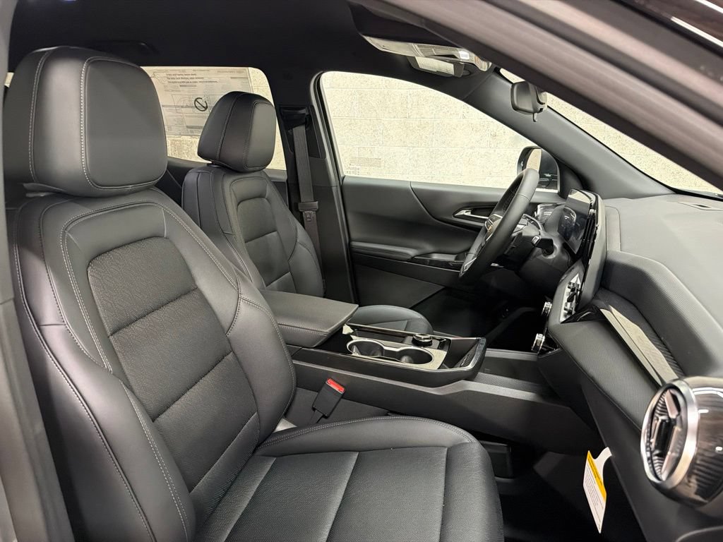2027 Chevrolet Equinox LT - Photo 23