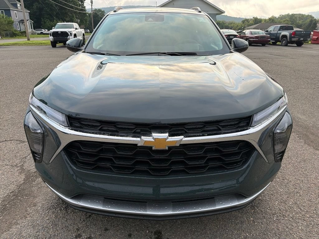 New 2026 Chevrolet Trax LT SUV