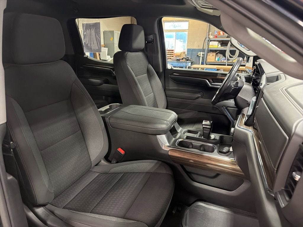 2023 Chevrolet Silverado 1500 RST - Photo 20