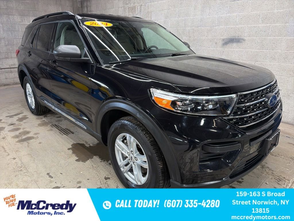 2024 Ford Explorer XLT 4WD's photo