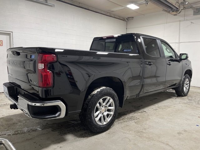 2025 Chevrolet Silverado 1500 LT photo 3