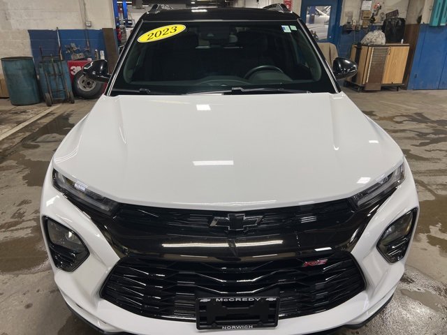 2023 Chevrolet Trailblazer RS photo 2