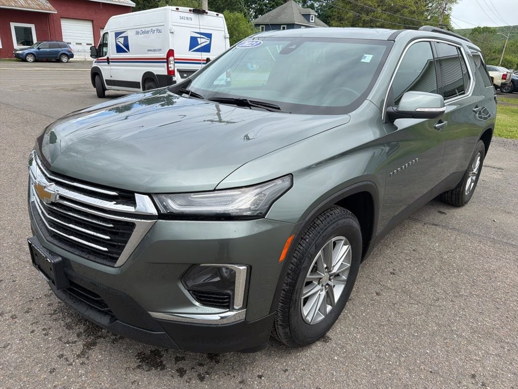 Used 2023 Chevrolet Traverse LT Cloth SUV