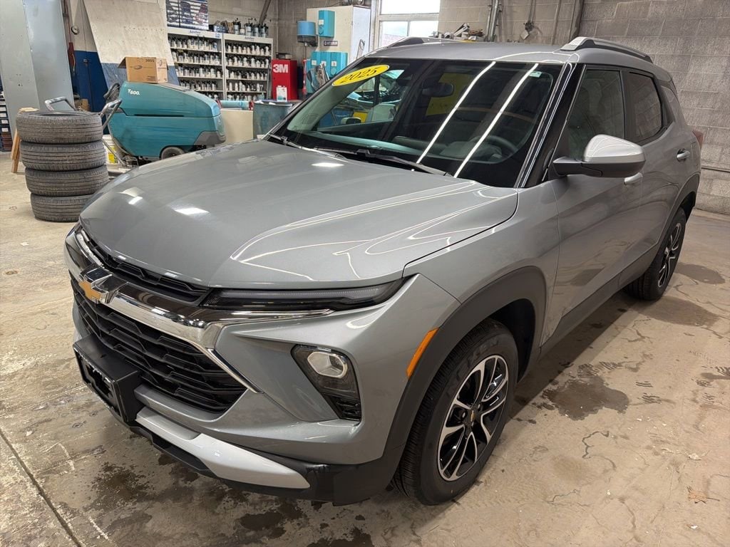Used 2025 Chevrolet Trailblazer LT SUV