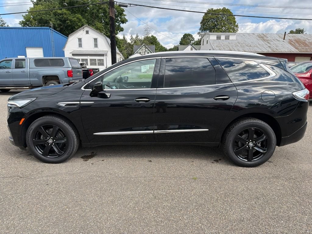 Used 2024 Buick Enclave Essence SUV