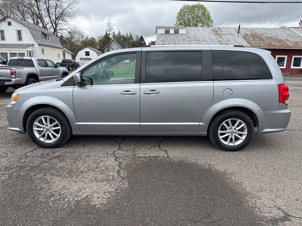 Used 2019 Dodge Grand Caravan SXT Minivan