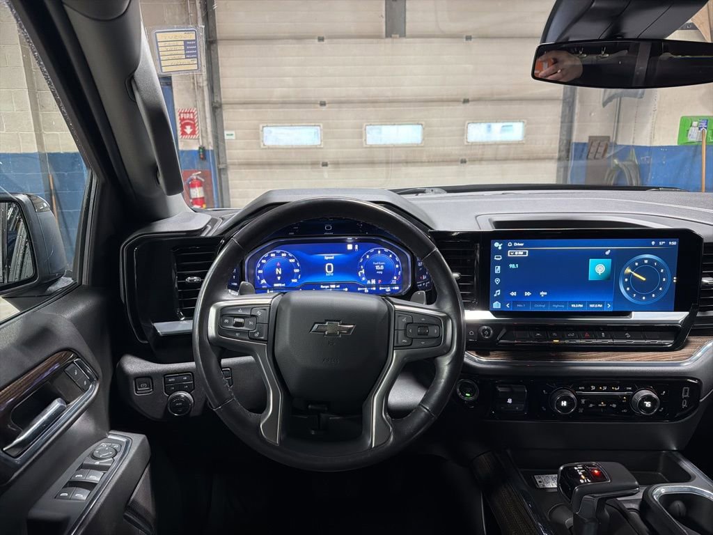 2023 Chevrolet Silverado 1500 RST - Photo 16