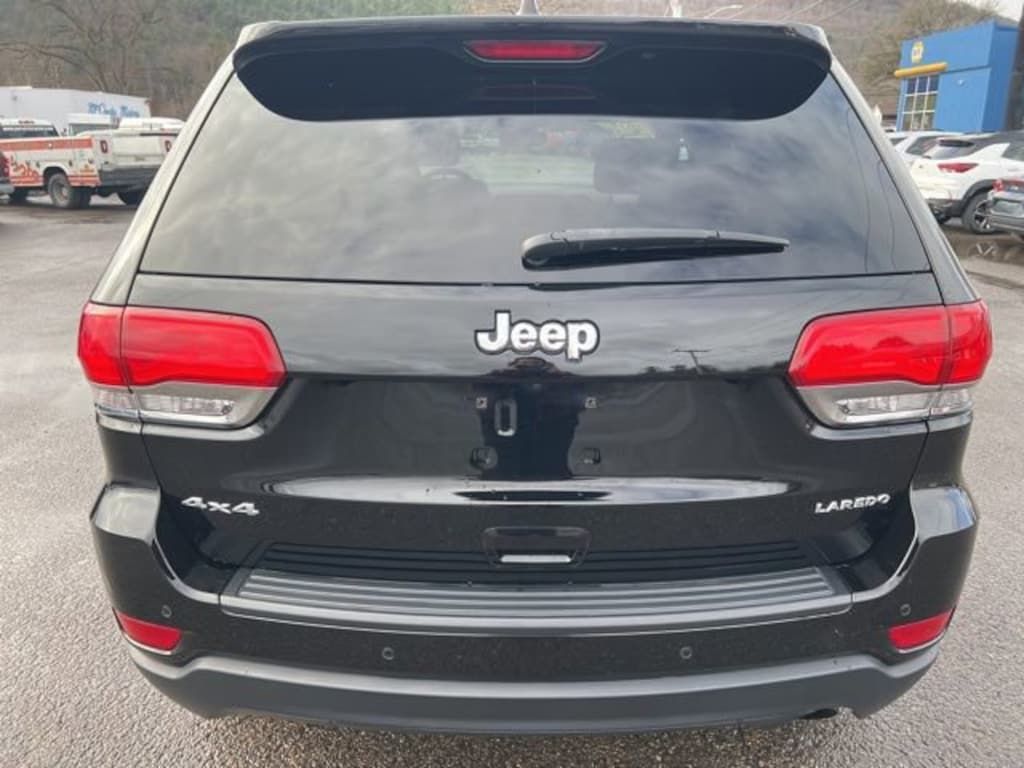 Used 2019 Jeep Grand Cherokee Laredo E