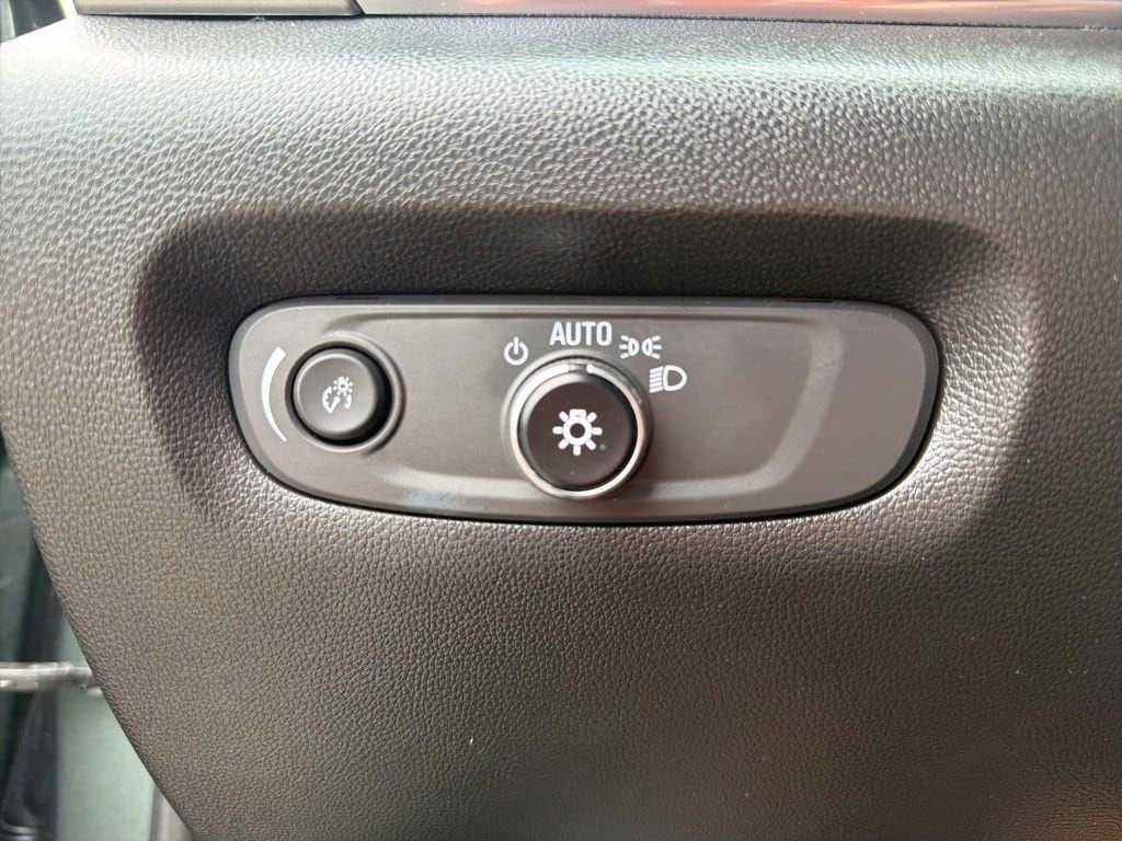2023 Chevrolet Traverse 1LT - Photo 10