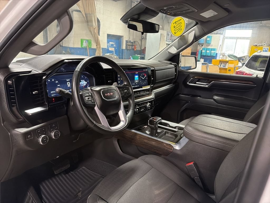 2024 GMC Sierra 1500 Elevation - Photo 9