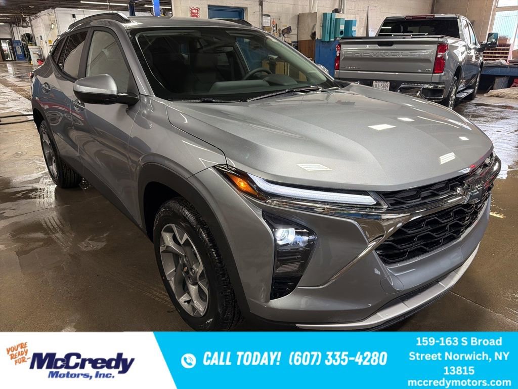 2026 Chevrolet Trax LT's photo