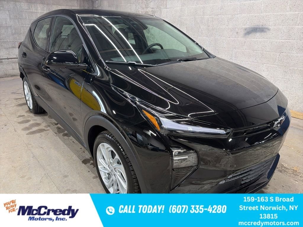 2027 Chevrolet Bolt EV LT Auto's photo
