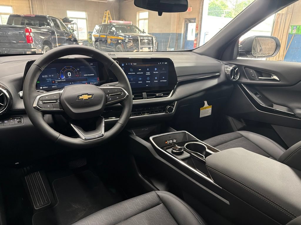2027 Chevrolet Equinox LT - Photo 18