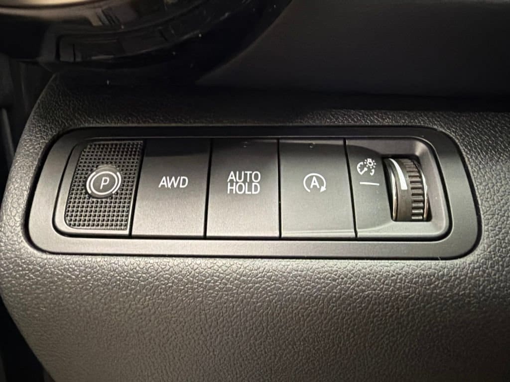 2027 Chevrolet Equinox LT - Photo 11
