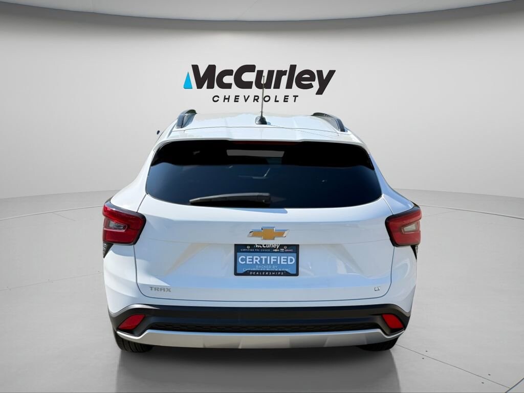 Used 2024 Chevrolet Trax LT SUV