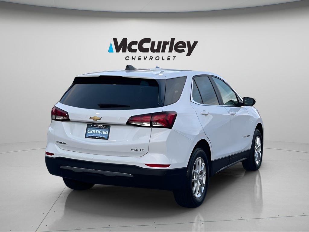 2024 Chevrolet Equinox LT photo 3