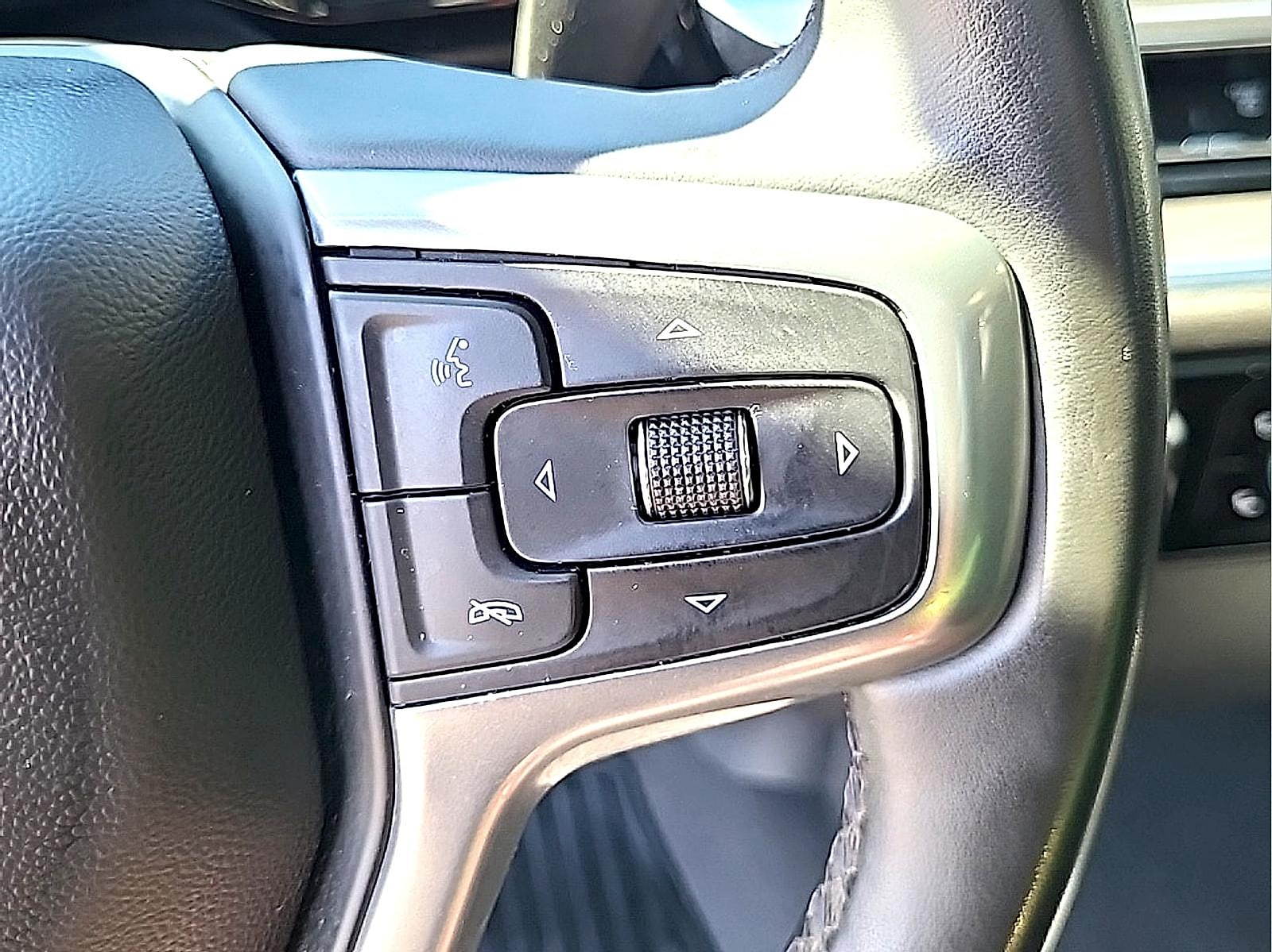 2024 Chevrolet Silverado 2500HD LTZ - Photo 18