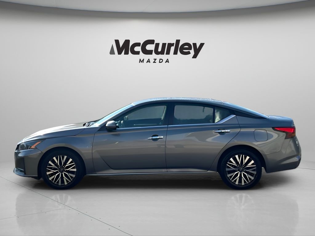 2023 Nissan Altima 2.5 SV photo 4