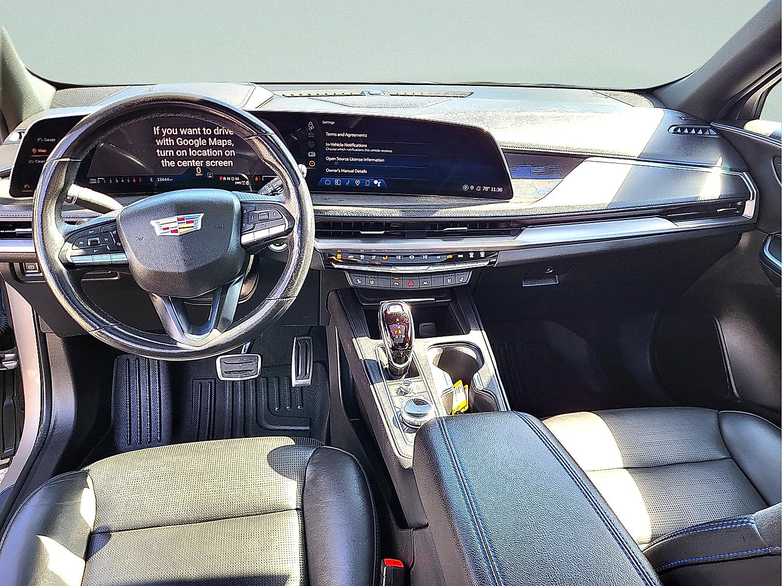 2024 Cadillac XT4 Sport - Photo 17