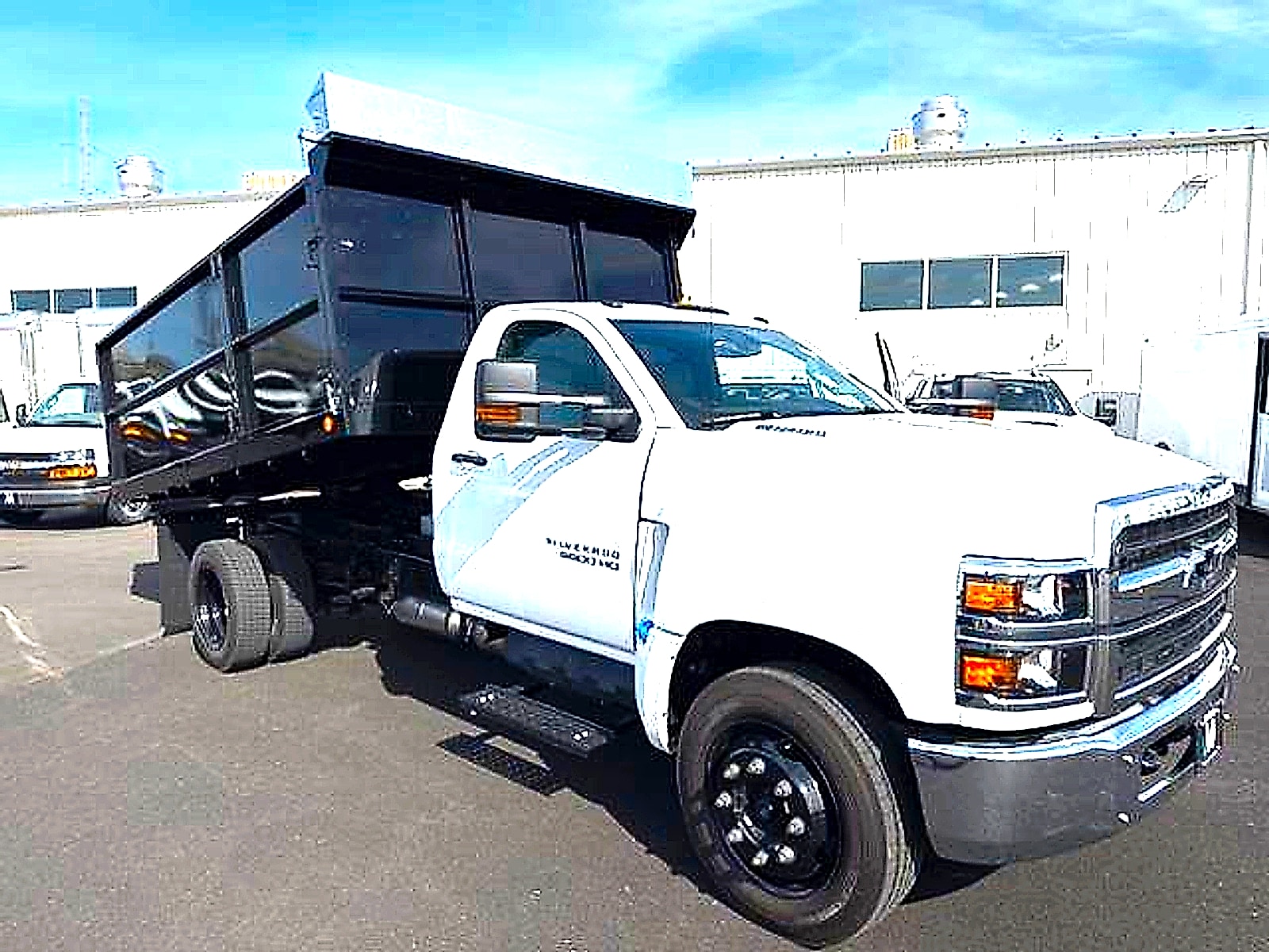 2024 Chevrolet Silverado 4500 Medium Duty Chassis Cab Work Truck's photo