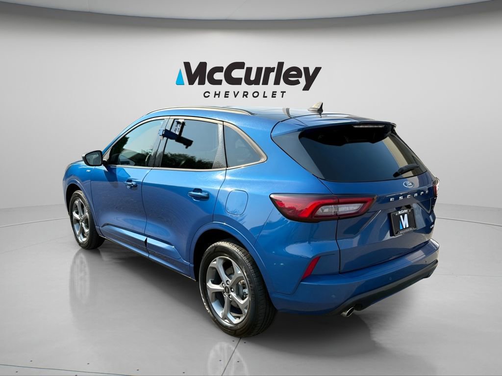 2023 Ford Escape ST-Line photo 3