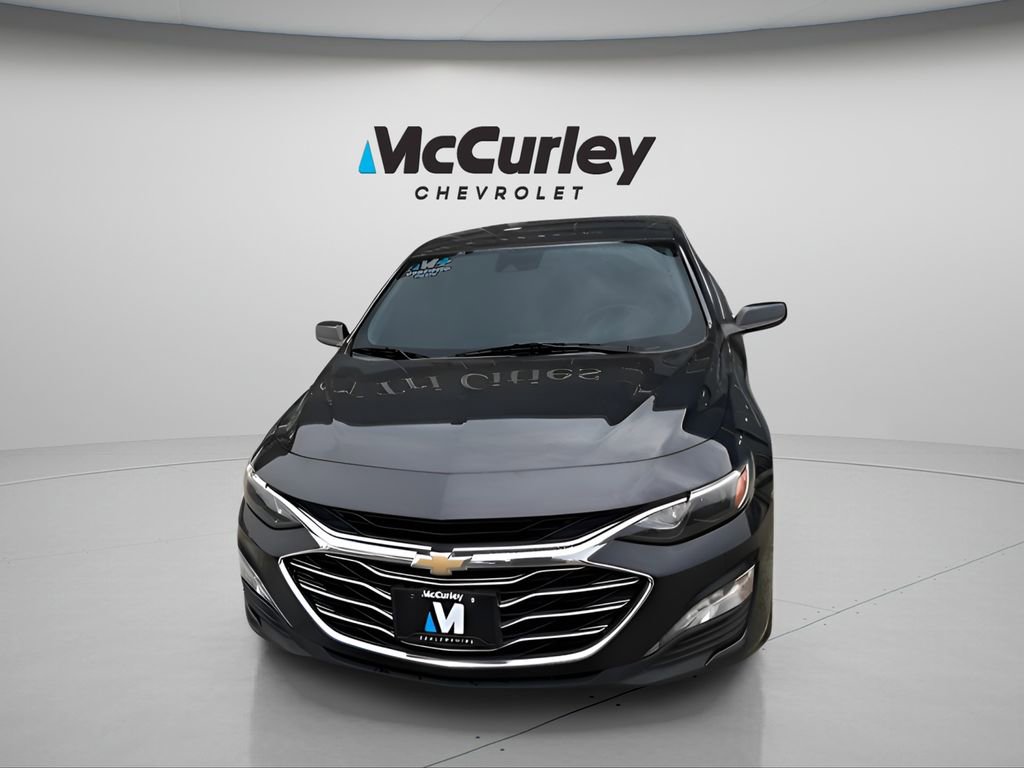 2023 Chevrolet Malibu 1LT photo 2