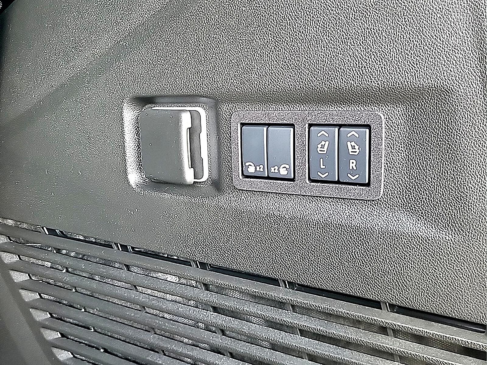 2026 Chevrolet Tahoe RST - Photo 30