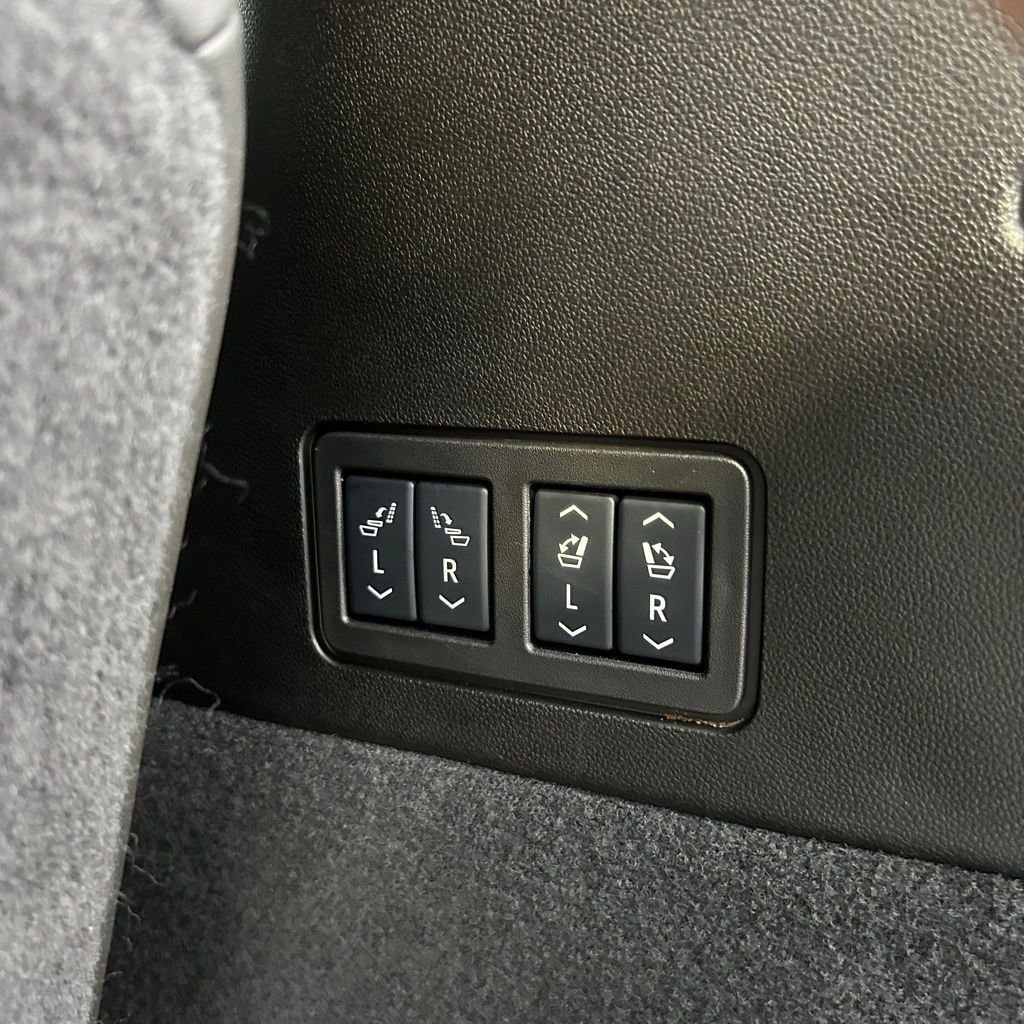 2025 Cadillac XT5 Premium Luxury photo 4