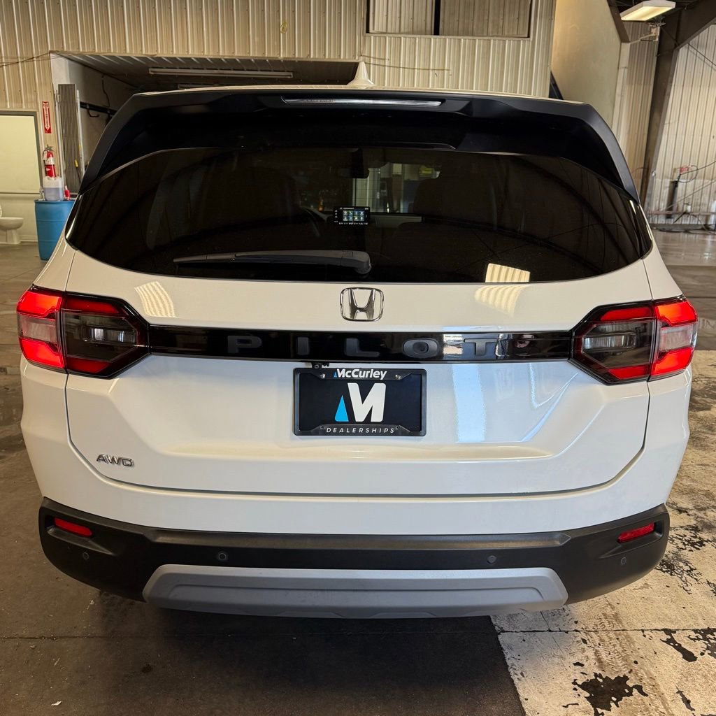 2023 Honda Pilot EX-L photo 3