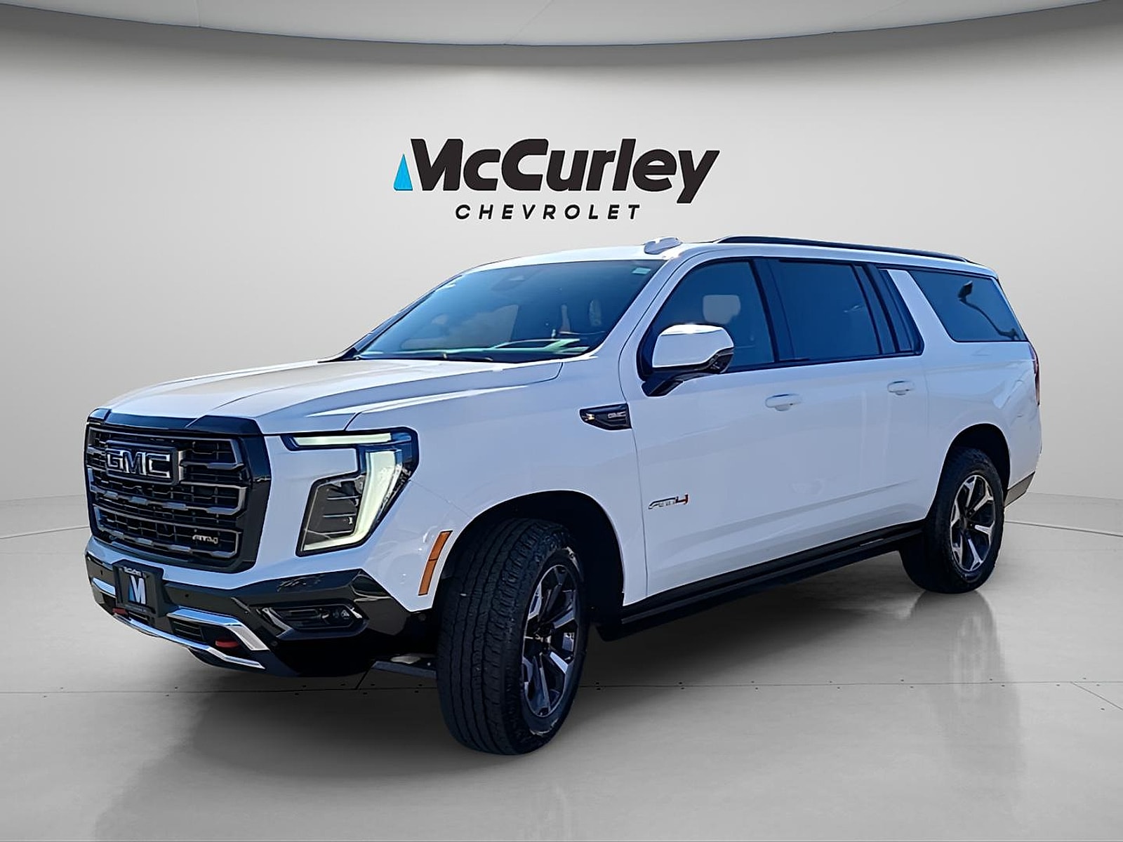 2025 GMC Yukon XL AT4 Ultimate - Photo 3