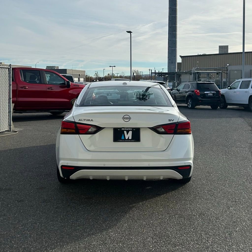 2023 Nissan Altima 2.5 SV photo 3