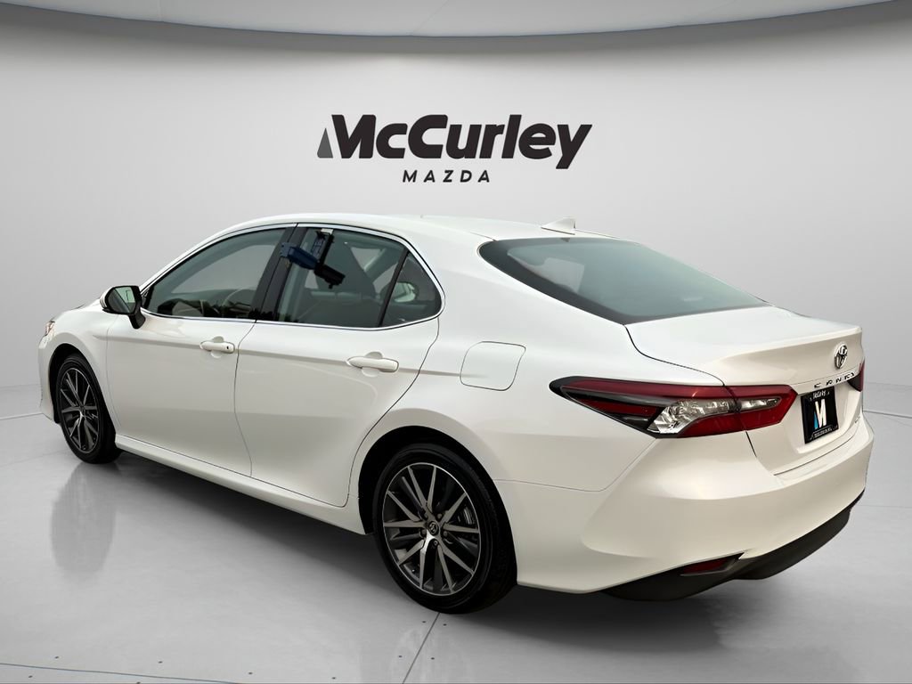 2024 Toyota Camry XLE photo 3