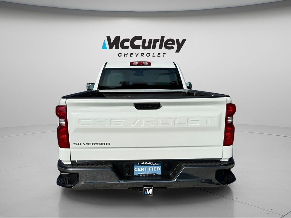 2024 Chevrolet Silverado 1500 photo 2
