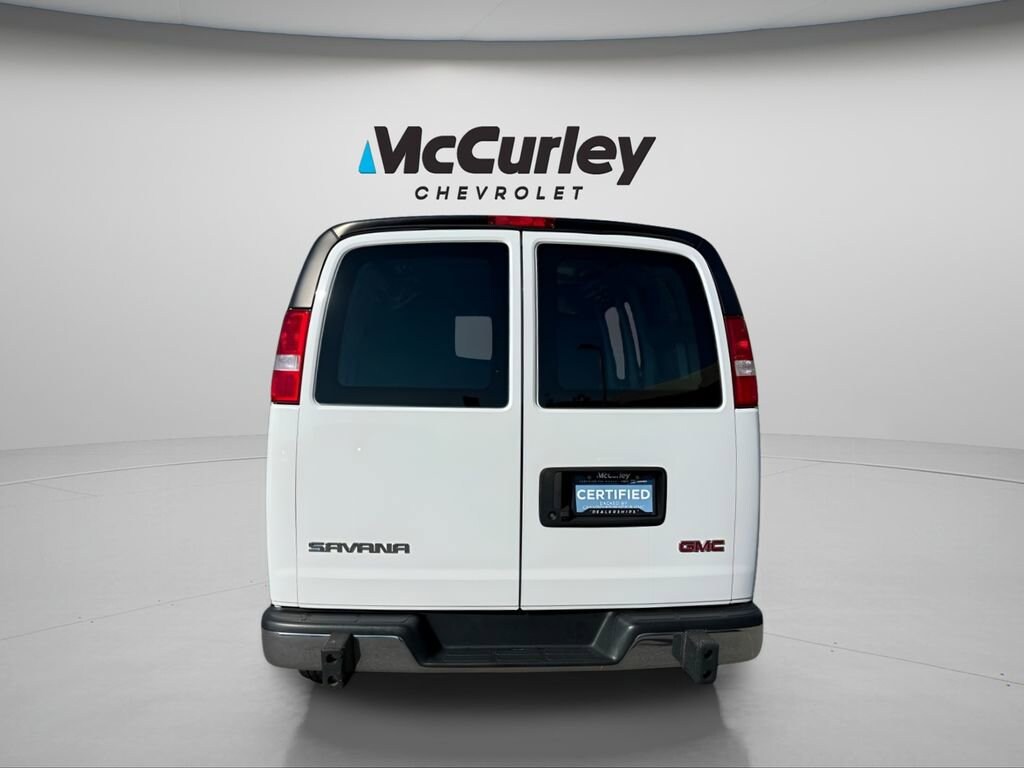 2023 Gmc Savana Cargo 2500 photo 3