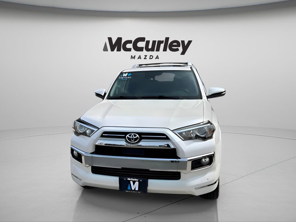 2020 Toyota 4Runner SR5 photo 4