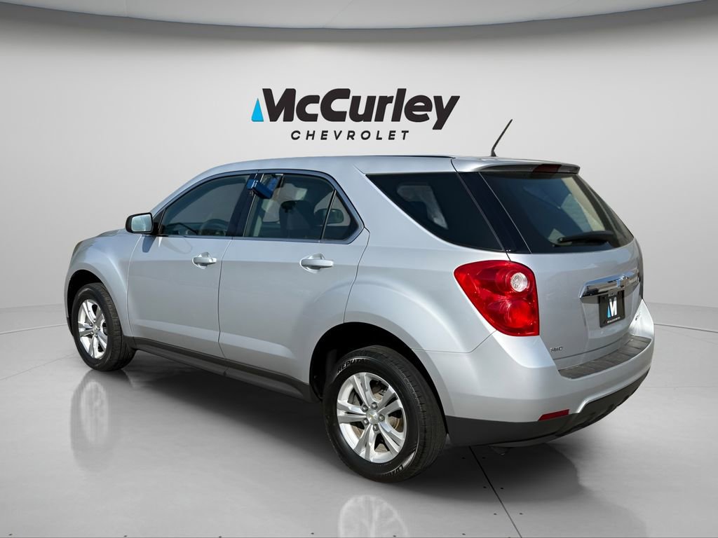 2015 Chevrolet Equinox LS photo 2