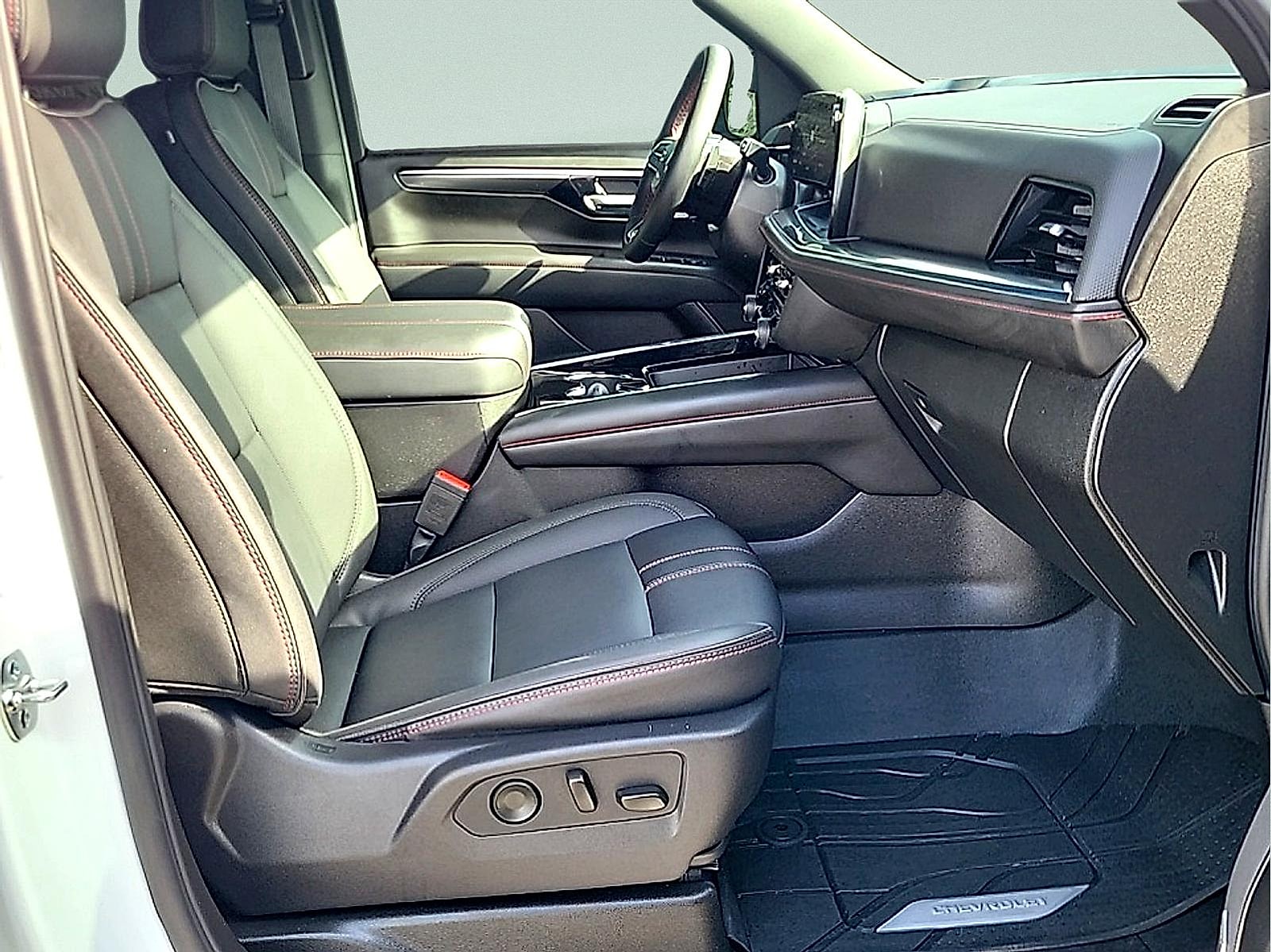 2026 Chevrolet Tahoe RST - Photo 11